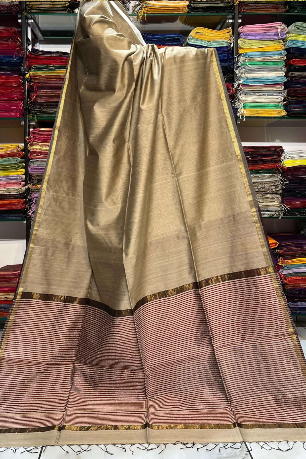 Maheshwari Handwoven Ghicha Pallu Saree image 1