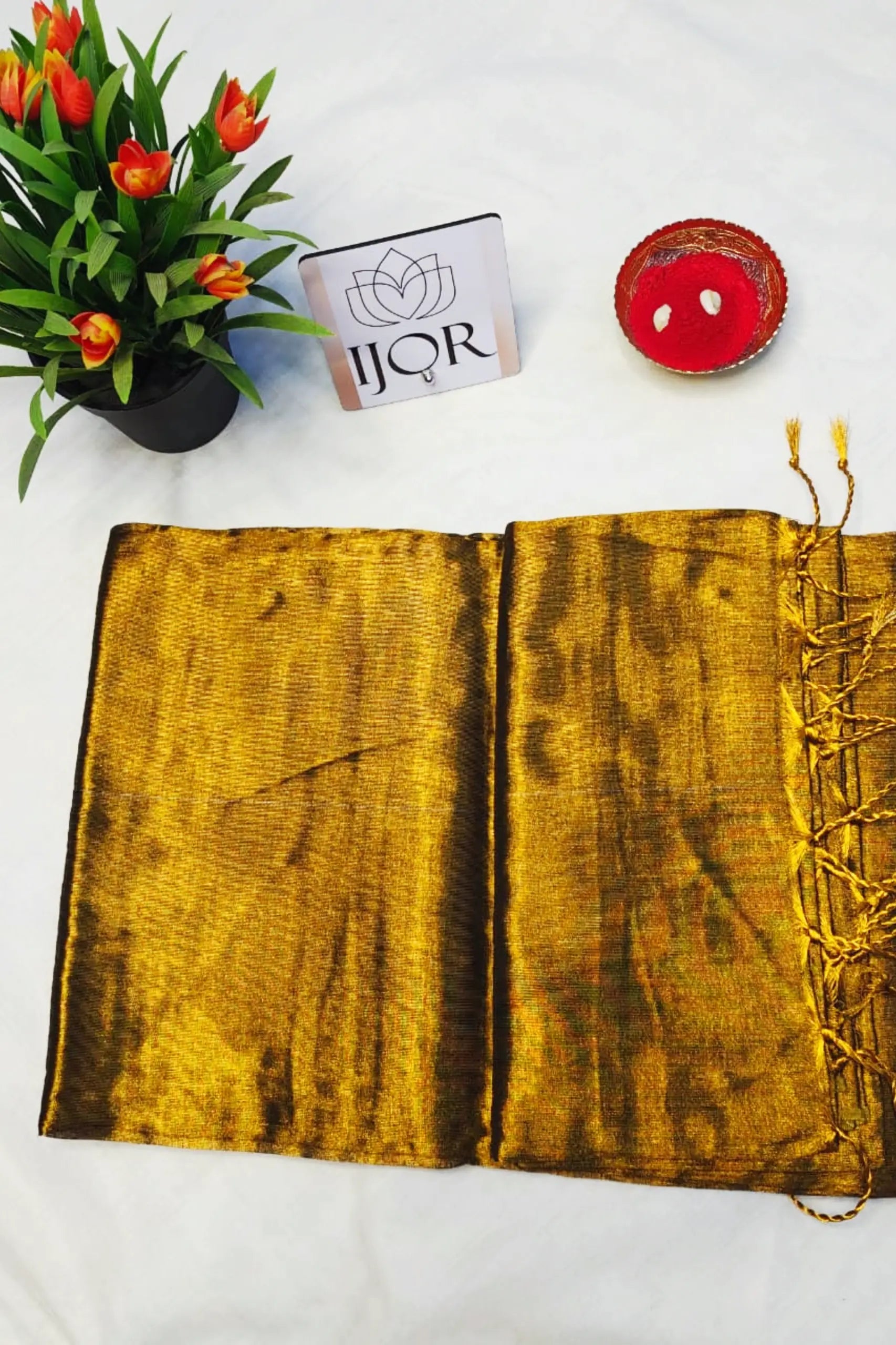 Suvarna - Raga Tissue Golden