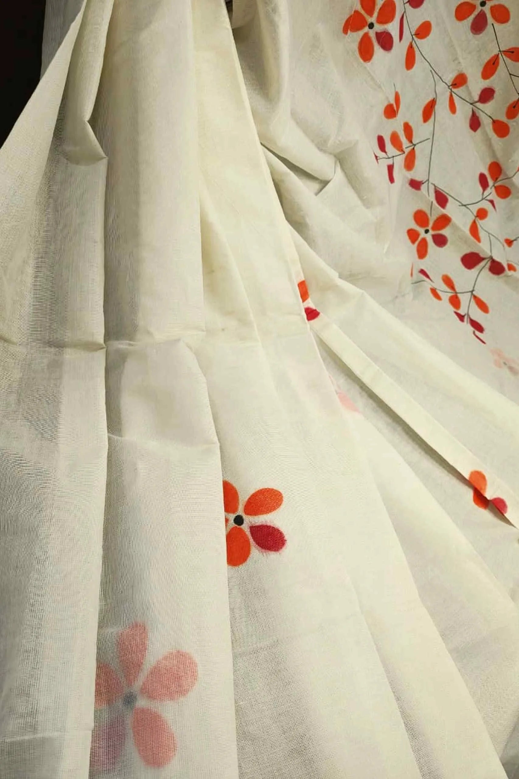 Alpona - Hand Painted Mul Cotton Saree - Off White